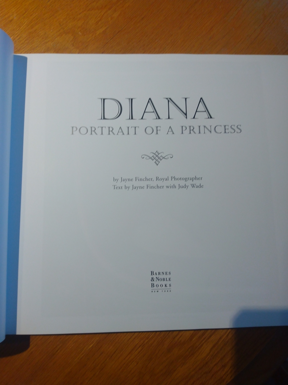 Diana Portrait of a Princess Hardcover Art Book - Purple & Blue Cover - Picture 11 of 15